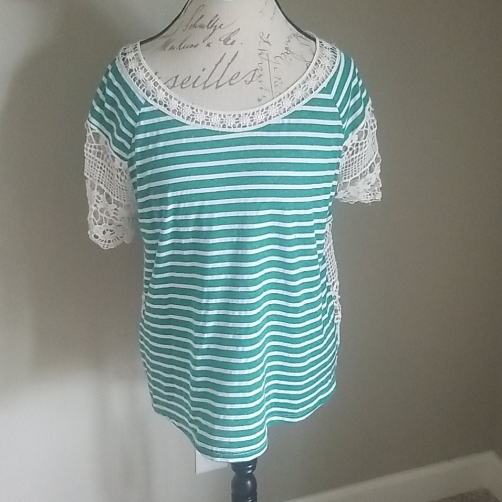 Umgee Crochet Tee